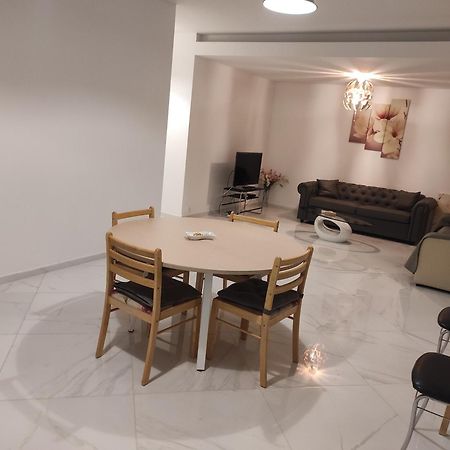 Tres Bel Appartement Avec Grand Jardin, Proche De Paris ヴィトリー・シュル・セーヌ エクステリア 写真