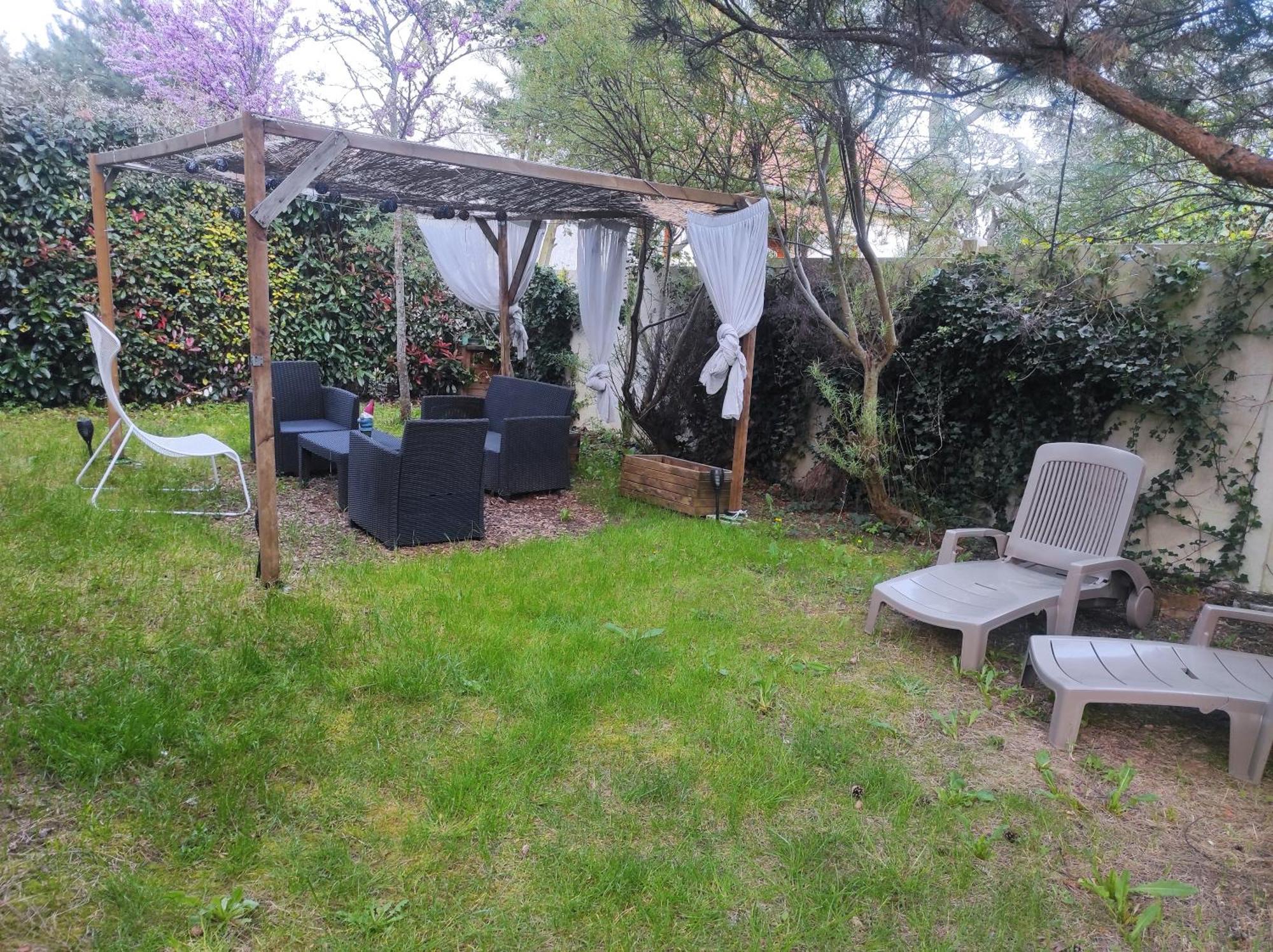 Tres Bel Appartement Avec Grand Jardin, Proche De Paris ヴィトリー・シュル・セーヌ エクステリア 写真